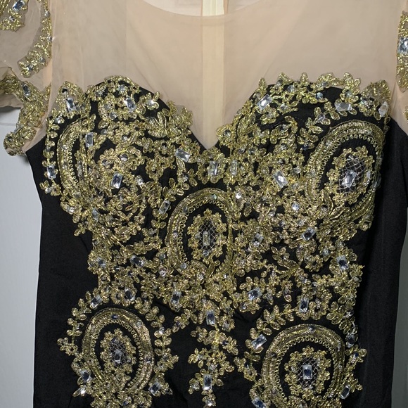 Elegant Black and Gold Formal Evening Gowns Beads Crystals Mermaid - Picture 6 of 16